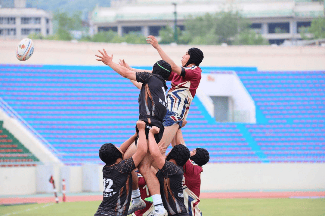 橄榄球小组赛落幕，强队悉数晋级