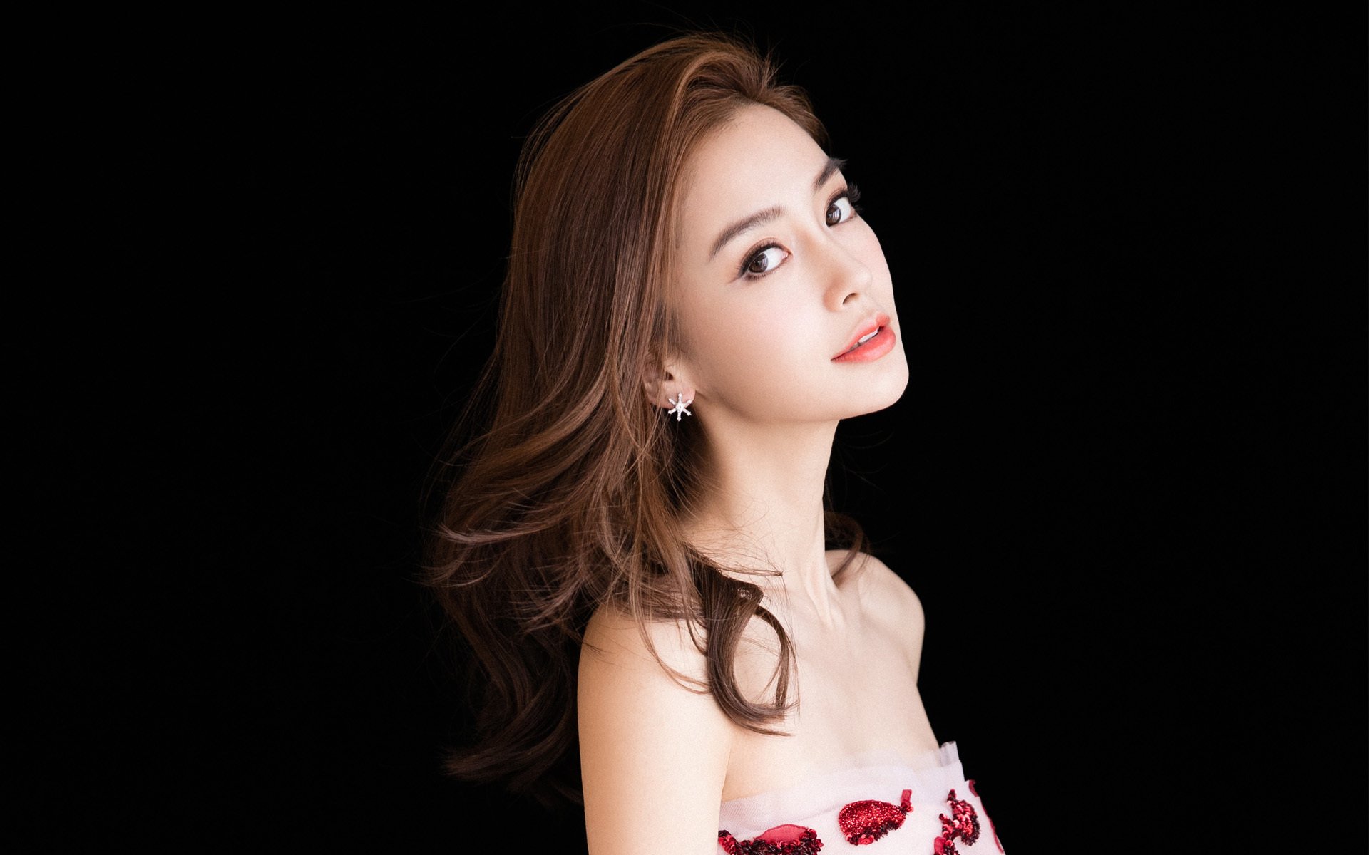 开云APP-中场铁闸变身进攻核心，卡塞米罗导演里昂热身赛大捷