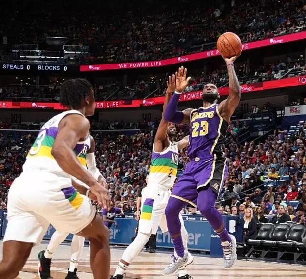 年度焦点之战之夜，英格拉姆舞台越大越强